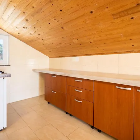 Appartement Amazing In With Kitchen Turanj