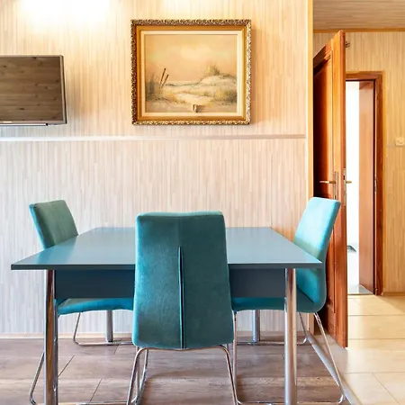 Appartement Amazing In With Kitchen